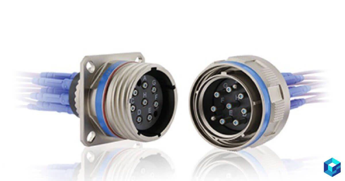 Image of male and female component connectors; learn more about high-speed data connectors and availability at Sourcengine.